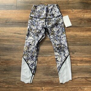 NWT Lululemon Floral Metropolis Multi Wunder Under HR Scallop